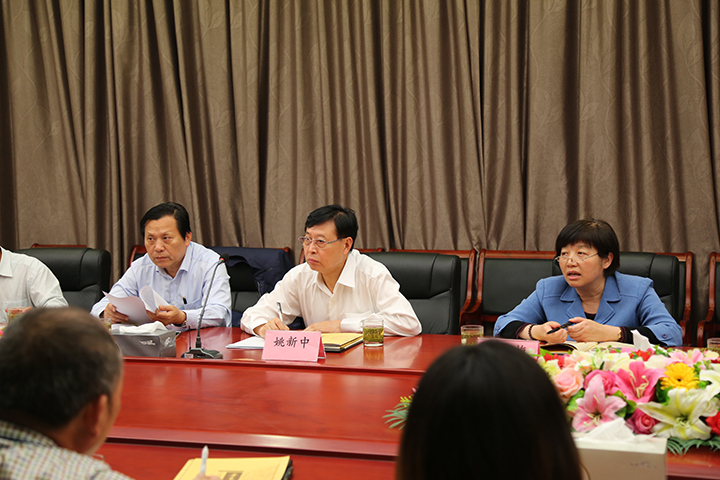 江蘇省藥學(xué)會(huì)姚新中理事長到天靈考察調(diào)研及開展交流合作(圖12)